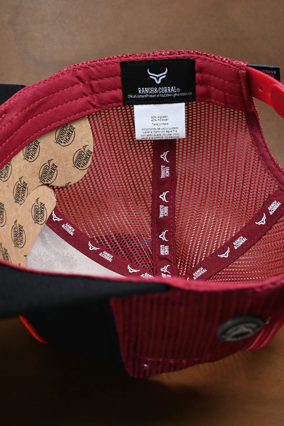 Gorra Ranch&Corral Pastor manto negro